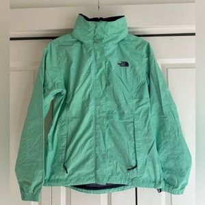 The North Face women’s Resolve Jacket-waterproof shell